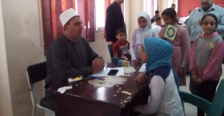 جانب من لجنة الاختبارات فى حفظ القرآن بوزارة الشباب