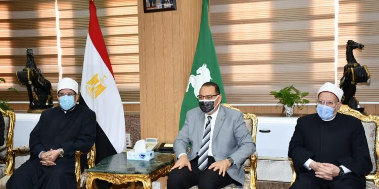 وزير الأوقاف في خطبة الجمعة : مصر بلد مضياف على مر التاريخ وأهلها أهل كرم ومروءة