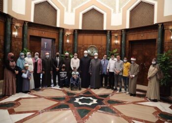 الإمام الأكبر يكرم المتميزين والمبتكرين بالأزهر ويؤكد دعمه للإبداع والابتكار