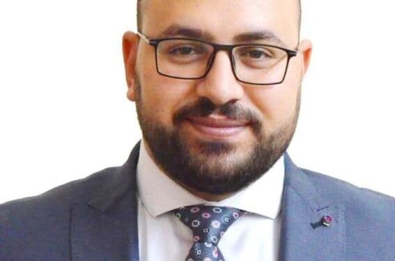 الدكتور عبد الله حسن