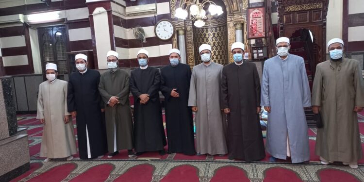 التمسك بالأخلاق الفاضلة والقيم النبيلة من أهم ركائز قيام الدول والحضارات 