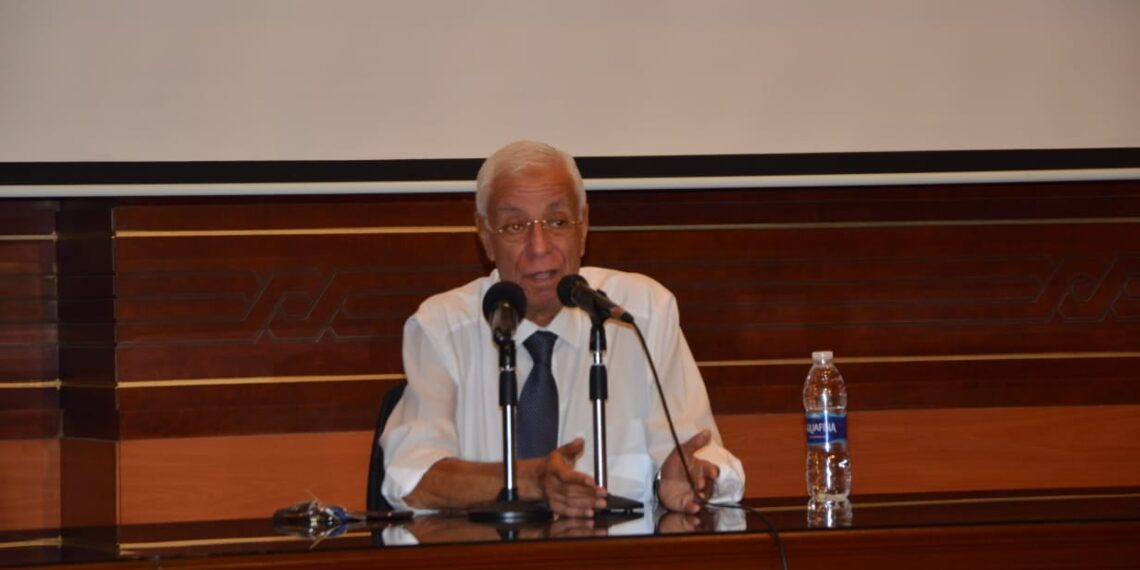 د حسام موافي