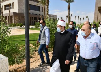 وزير الأوقاف يتفقد المبنى الجديد لوزارة الأوقاف بالعاصمة الإدارية الجديدة