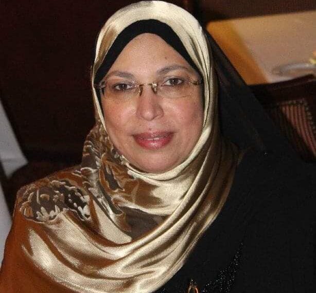 د نيفين مختار