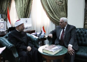 مفتي الجمهورية يستقبل أمين عام رابطة الجامعات الإسلامية لبحث تعزيز التعاون بين الرابطة والدار