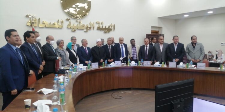 الهيئة الوطنية للصحافة.. تناقش دليل دار الإفتاء المرجعي لمواجهة التطرف