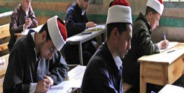 التـعلـيم الأزهـري يعـيش عصــره الذهـــبي.. ديني متطور وأرخص وواقعي