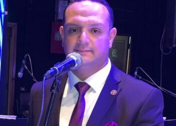 المديح دليل على الحب.. وما لم يدرك بالعمل أدرك بحب المصطفي