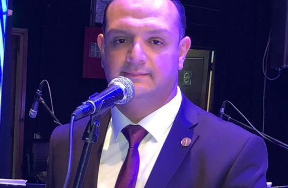 المديح دليل على الحب.. وما لم يدرك بالعمل أدرك بحب المصطفي