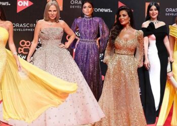 تعري النساء من علامات الساعة الصغري