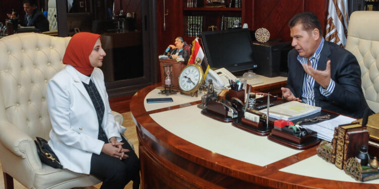 نُطوِّر المساجد.. بالشكل الذى يليق بمكانة آل البيت