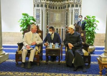 فضيلة الإمام الأكبر يستقبل الأمير تشارلز والسيدة قرينته بالجامع الأزهر