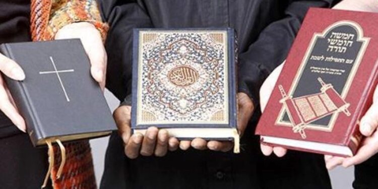 “الإبراهيمية”.. ديانة جديدة أم مؤامرة سياسية؟!