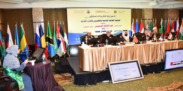 بالصور: ذوو الهمم يلفتون الأنظار في المسابقة العالمية للقرآن الكريم