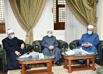 الأزهر والأوقاف والإفتاء يطلقون حوارًا مجتمعيًّا للحد من ظاهرة الطلاق