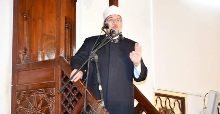 نزول القرآن الكريم بالعربية تشريف لنا وتكليف