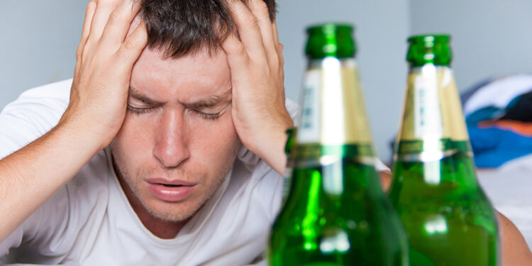 الخبراء : أم الخبائث تصيب المجتمع بالأضرار