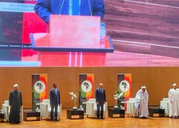 السلام هو البديل الحقيقي للحرب ولظلم الإنسان لأخيه الإنسان  وشجاعة السلام لا تقل أبدًا عن شجاعة الحرب