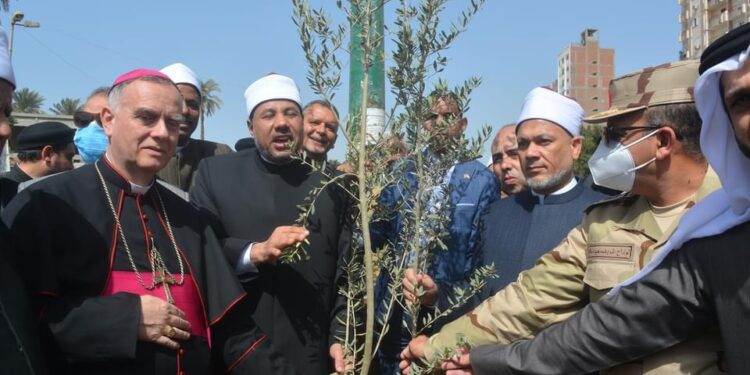 جامعة الأزهر فرع أسيوط يحتفل باليوم الدولي للأخوة الانسانية