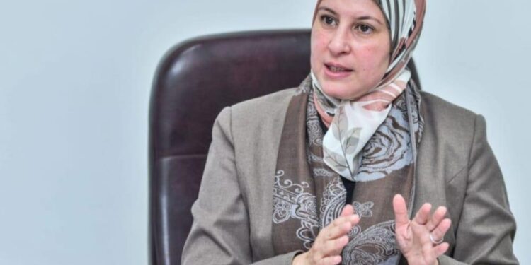 دور الأكاديميات الشرطية ومراكز البحوث الجنائية في مواجهة التحديات الجنائية المعاصرة في ندوة علمية