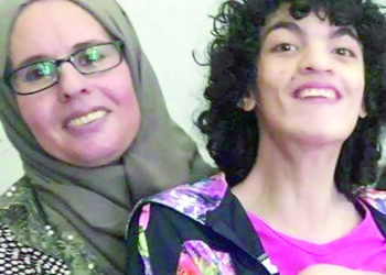 يتسلحن بالصبر والإرادة في مواجهة الإعاقة الذهنية لأبنائهن..أمهات من ذهب