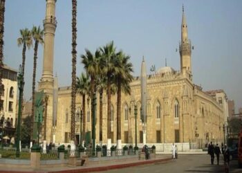 إغلاق مسجد الإمام الحسين (رضي الله عنه) مؤقتًا لسرعة إنهاء أعمال تطويره