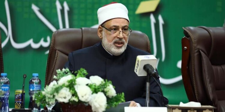 وكيل الأزهر يفتتح مؤتمر كلية أصول الدين تحت عنوان “التنمية المستدامة في الفكر الإسلامي”