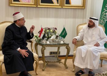 وزير الأوقاف يلتقي وزير الحج السعودي بمقر وزارة الحج بجدة