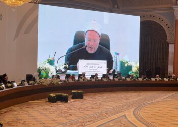 إرادة الله ورحمته شاءت أن خلقنا مختلفين في الألوان والألسنة والمعتقدات والأفكار   