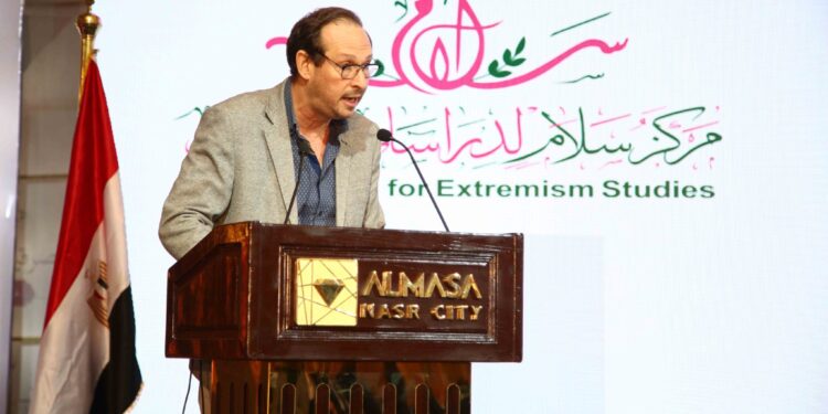 التطرف ونبذ العنف لا يتم إلا بعدد من الأبعاد كالبعد الأمني والفكري والاجتماعي والاقتصادي