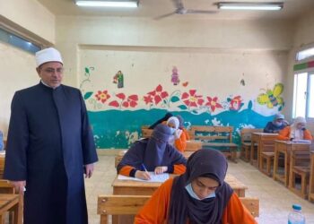 انطلاق امتحانات الشهادة الثانوية الأزهرية بجميع المناطق والمحافظات ورئيس قطاع المعاهد الأزهرية يتابع