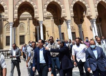 رئيس الوزراء يختتم جولته بالغربية بتفقد أعمال تطوير ساحة مسجد السيد البدويّ بطنطا