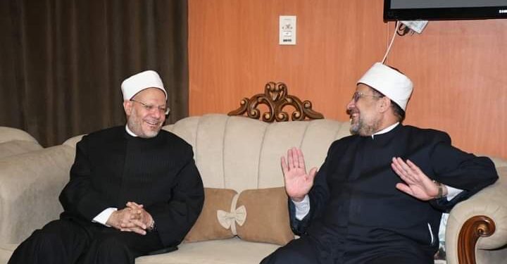 وزير الأوقاف وفضيلة المفتي يحاضران لكبار علماء الهند