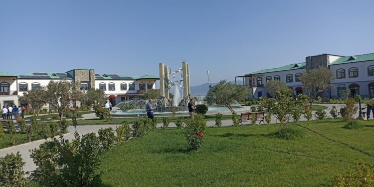 مساجد أذربيجان.. حصون عقيدة وقلاع وطن ومدارس هوية