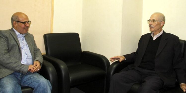 تعريب العلوم فريضة مهدرة.. والعربية آخر معاقل الدفاع عن هويتنا