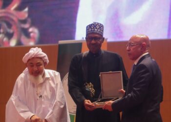 العلاّمة بن بيّه: دخول البشرية جمعاء في السلم اليوم إجباري