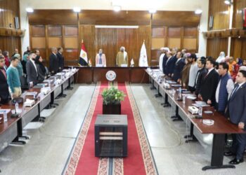 ندوة مشتركة بين أكاديمية أكاديمية الشرطة الاماراتية والبحوث الاجتماعية يناقش  استراتيجية مواجهة مخاطر التطورات التكنولوجية