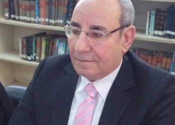 إنهم يهاجمون الفقه