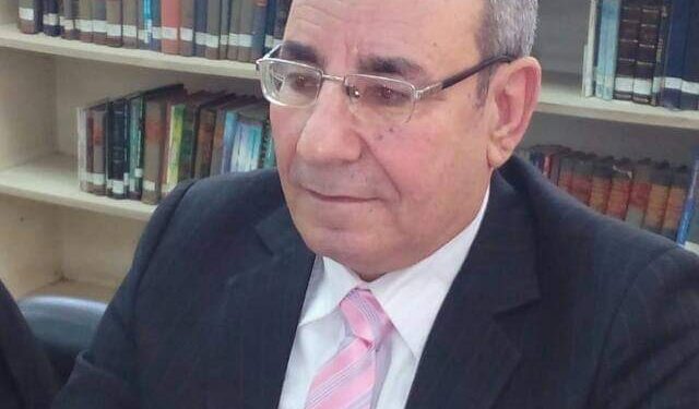 إنهم يهاجمون الفقه