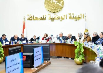 وزيرة الهجرة تعقد لقاء موسعا مع رؤساء مجالس إدارة ورؤساء تحرير الصحف القومية