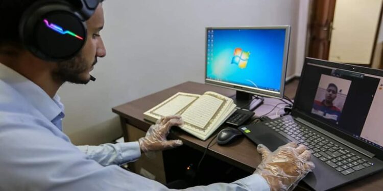 مكاتب تحفيظ القرآن على الانترنت.. فى الميزان
