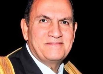 د. نعينع أول مركز لتلاوة القرآن الكريم