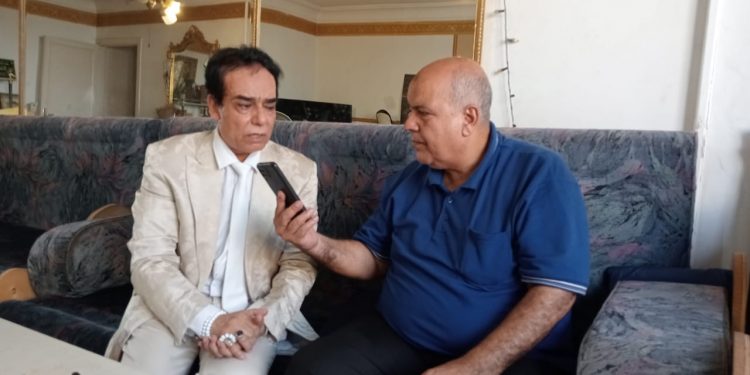 القرآن له قدسيته ووقاره وجلاله ولا يلحن على الإطلاق