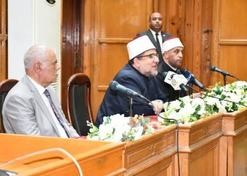 وزير الأوقاف يشيد بالموقف القوي الثابت للرئيس السيسي في مواجهة التحديات الخطيرة على منطقتنا