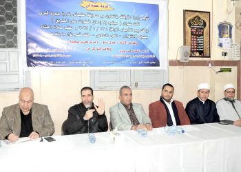 العلماء في ندوة عقيدتي بمسجد الشهداء