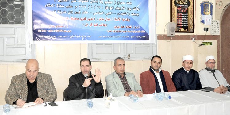 العلماء في ندوة عقيدتي بمسجد الشهداء