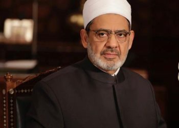 “كعبة العلوم” منارة للفكر.. محافظ على الوحدة الوطينة هوية