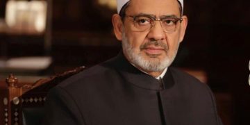 “كعبة العلوم” منارة للفكر.. محافظ على الوحدة الوطينة هوية