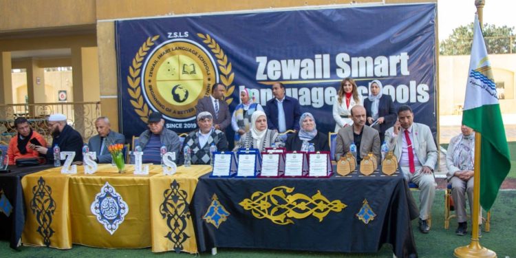 تكريم حفظة القرآن فى توجيه اللغة العربية بالجيزة وأبو النمرس ومدارس زويل سمارت