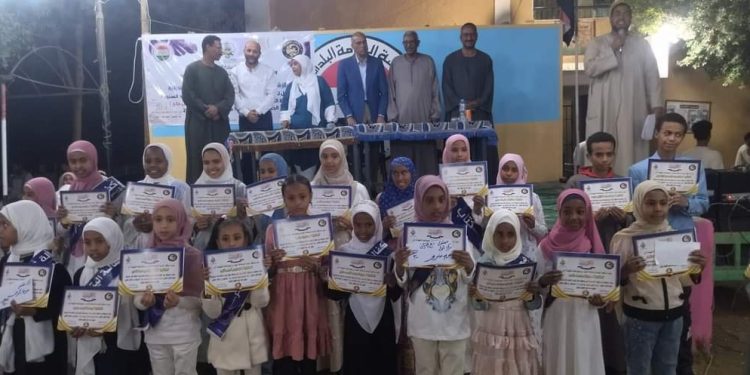 “رغامة أسوان” تكرِّم حفظة القرآن من 10 قرى